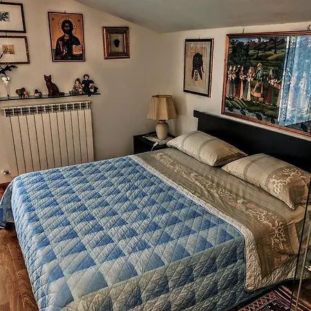 Bed and Breakfast Sally's Καρράρα