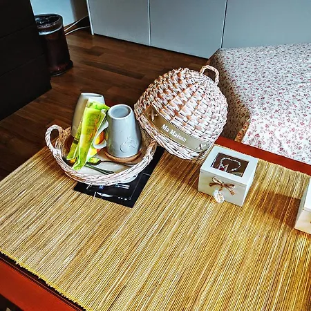 فندق مبيت وإفطار Sally's كارارا