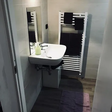 Sally's فندق مبيت وإفطار كارارا