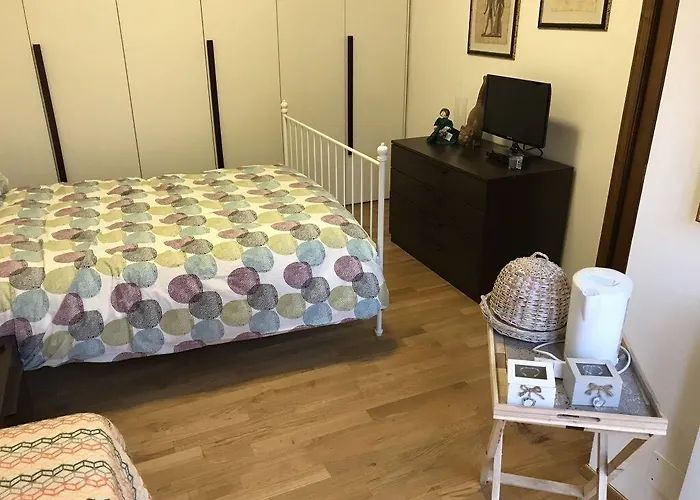 Sally's 3* Καρράρα