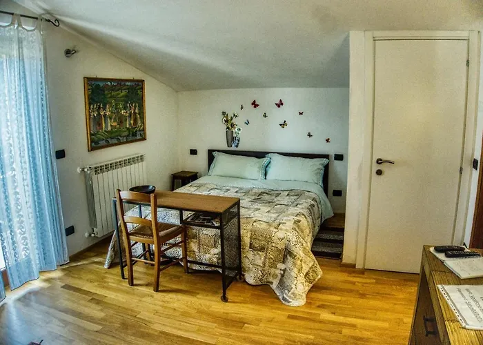 Sally's Bed and Breakfast 3*