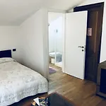Sally's Panzió 3*