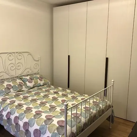Sally's 3*