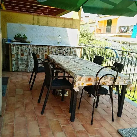 Sally's 3* Carrara