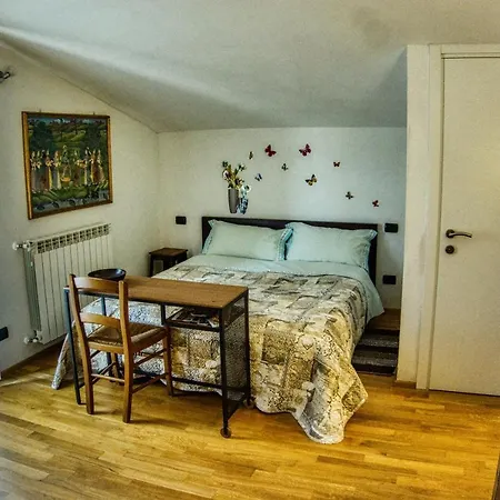 Sally's Bed and breakfast 3*