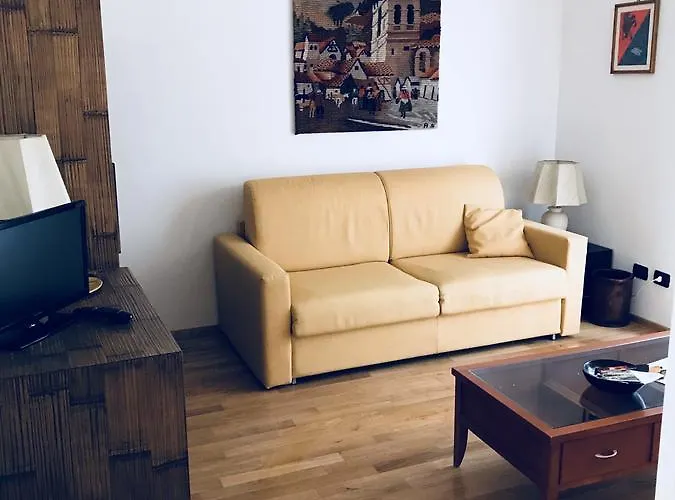 Alojamento de Acomodação e Pequeno-almoço Sally's Carrara